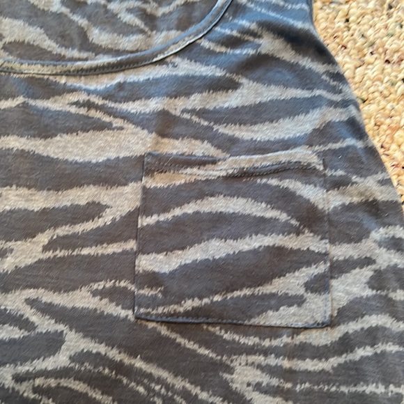 Forever 21 Blue Grey Zebra Print Tank Top Size Medium Sheer Summer Animal Casual - Picture 4 of 6